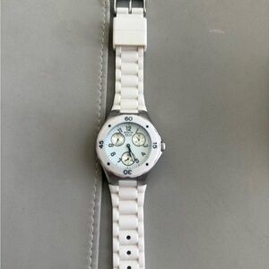 Invicta Women’s Angel 30 M